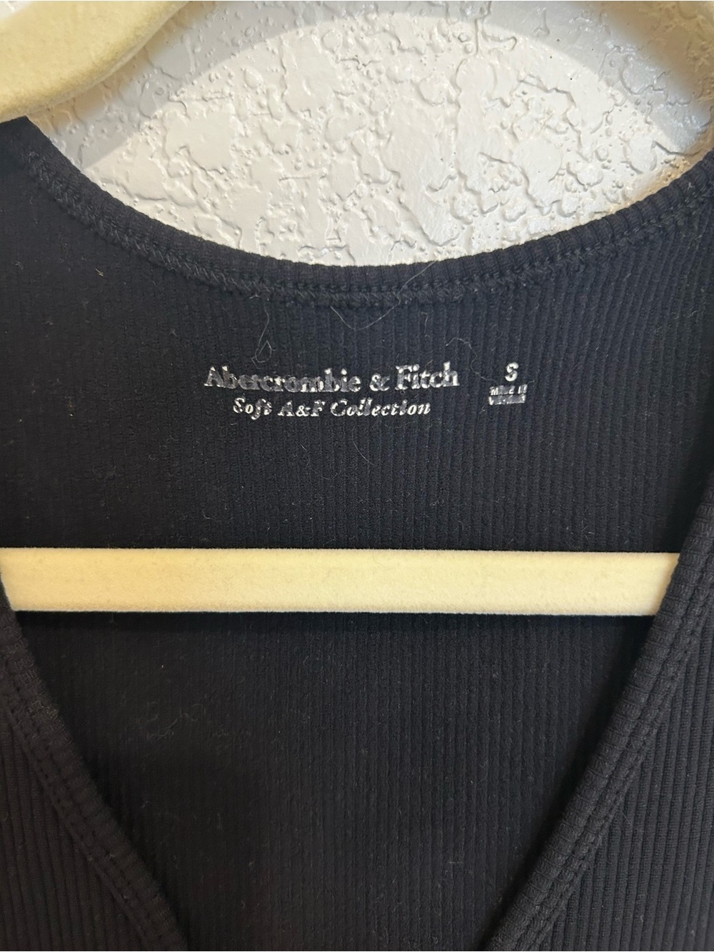 Bundle of 3 Abercrombie & Fitch Tank Tops - Black and Brown - Picture 7 of 8